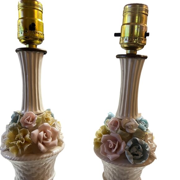 Vintage Porcelain Bedside Table Lamps 3D‎ Rose Buds Tested - Picture 5 of 7